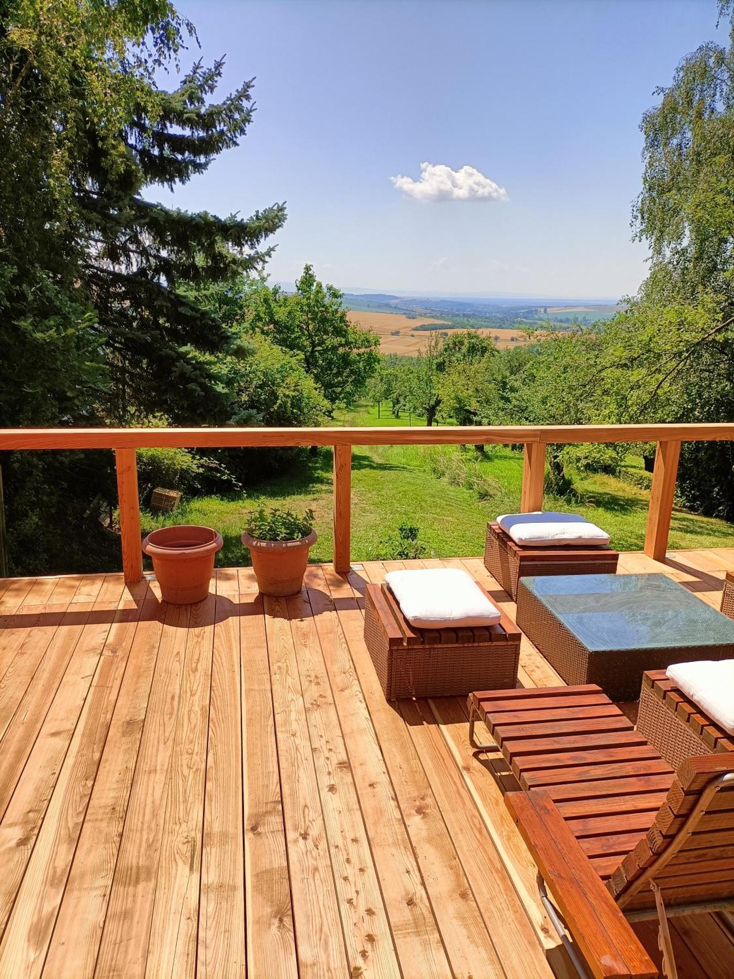 Vacation Home Pani Haje Moravany  Екстериор снимка